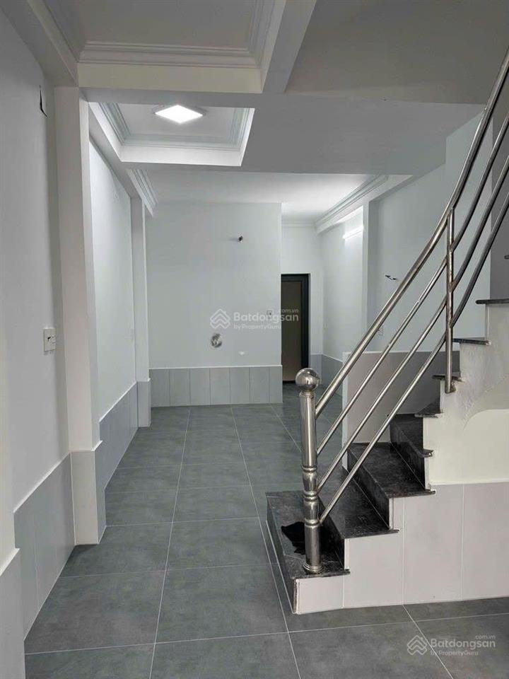 Quận 3  nhà đẹp lê văn sỹ  3pn 3wc chỉ 15tr  ngay trung tâm sầm uất  gần chợ nguyễn văn trỗi