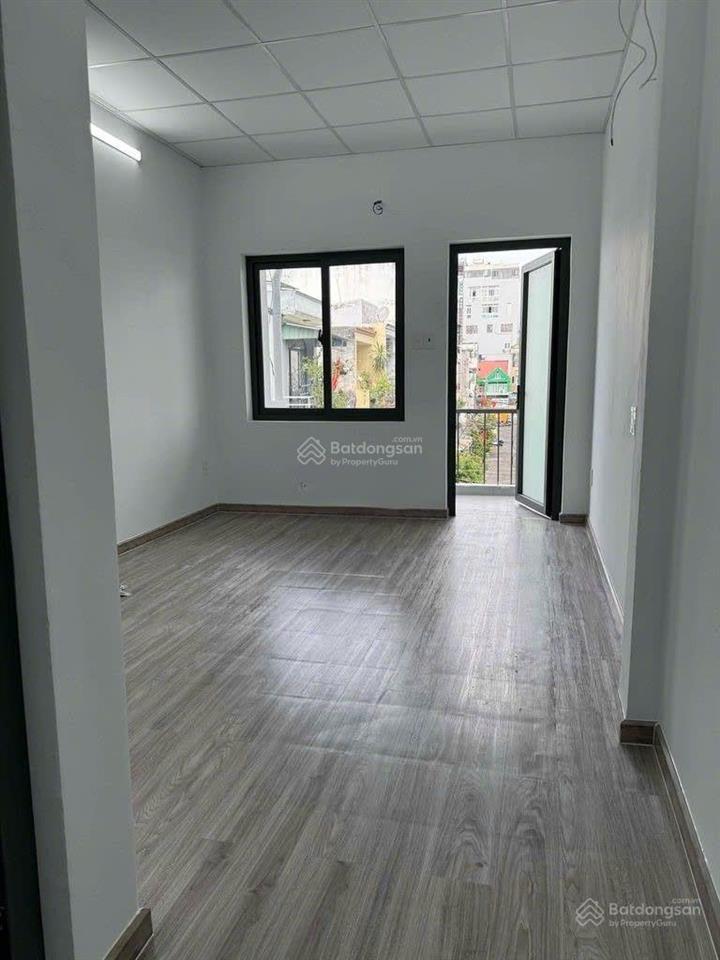 Quận 3  nhà đẹp lê văn sỹ  3pn 3wc chỉ 15tr  ngay trung tâm sầm uất  gần chợ nguyễn văn trỗi
