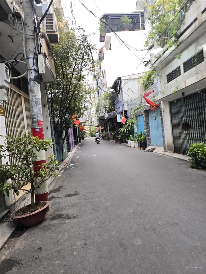 Hẻm 6m thông ngay lăng cha cả  4pn  3 tầng  ô tô đậu ngày đêm hoàn công đủ  chỉ hơn 7 tỷ