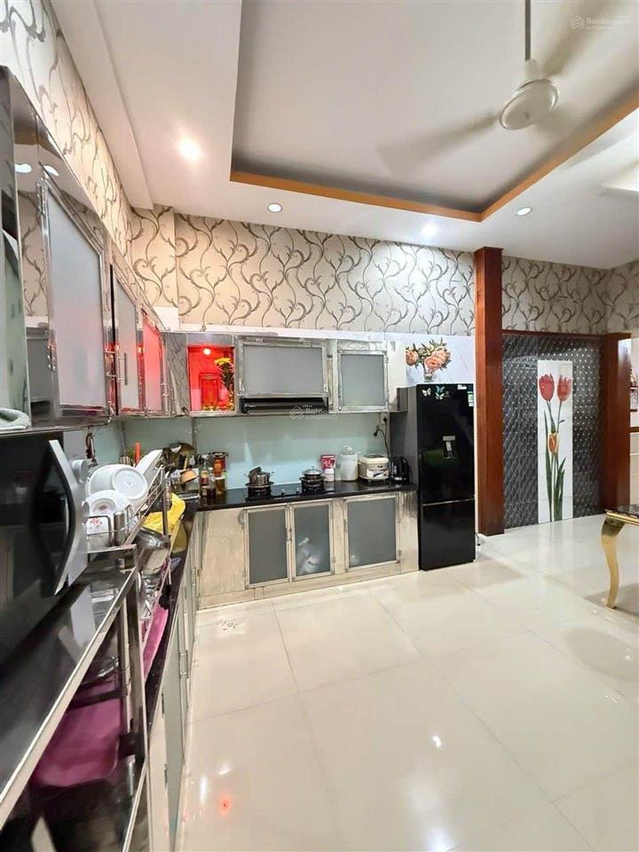 Nhà đẹp ngay chợ tân bình 66m hẻm ô tô 5m thông có sẵn vị trí lắp thang máy chỉ nhỉnh 8.5 tỷ