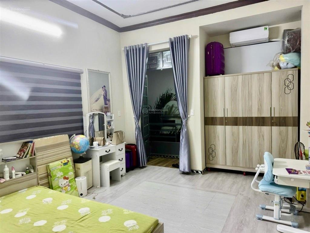 Hẻm xe tải ngay 373 lý thường kiệt, hẻm thông thoáng, xe tải đậu ngày đêm, sẵn 4pn  5 tầng bê tông