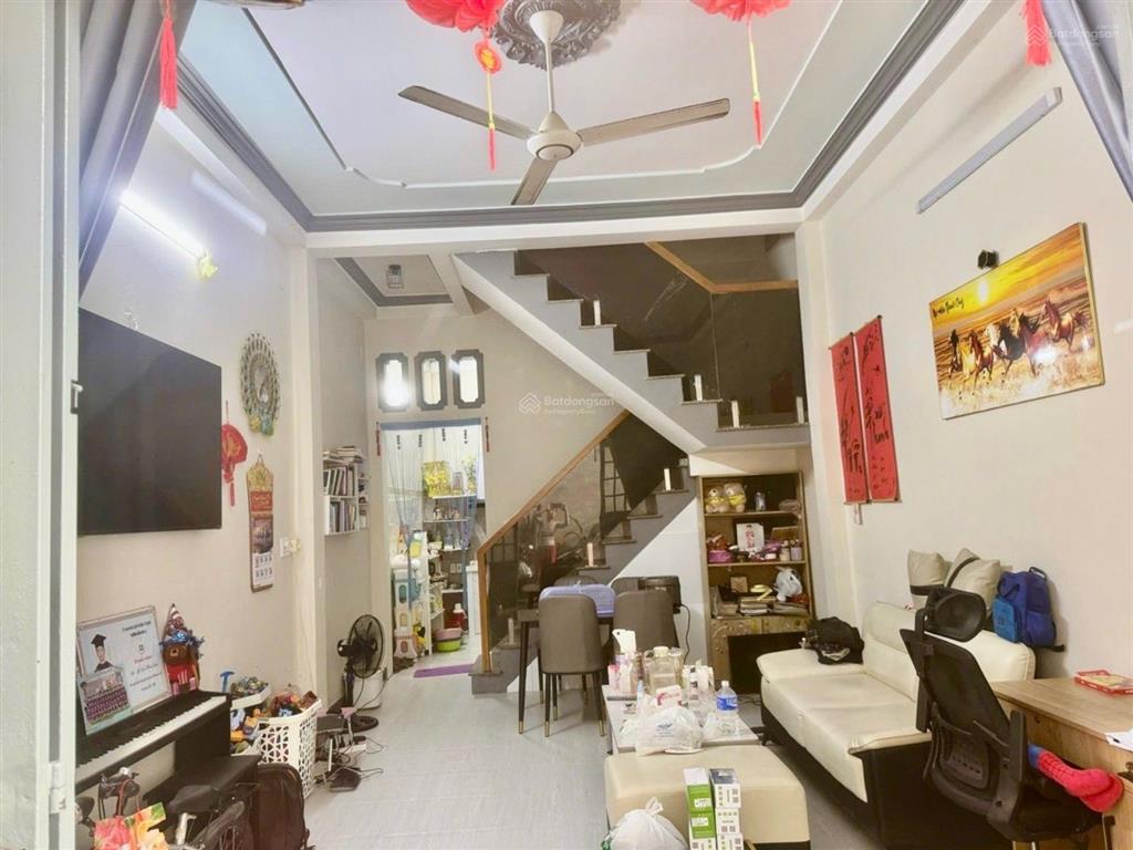 Hẻm xe tải ngay 373 lý thường kiệt, hẻm thông thoáng, xe tải đậu ngày đêm, sẵn 4pn  5 tầng bê tông
