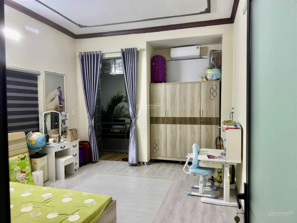 Hẻm xe tải ngay 373 lý thường kiệt, hẻm thông thoáng, xe tải đậu ngày đêm, sẵn 4pn  5 tầng bê tông