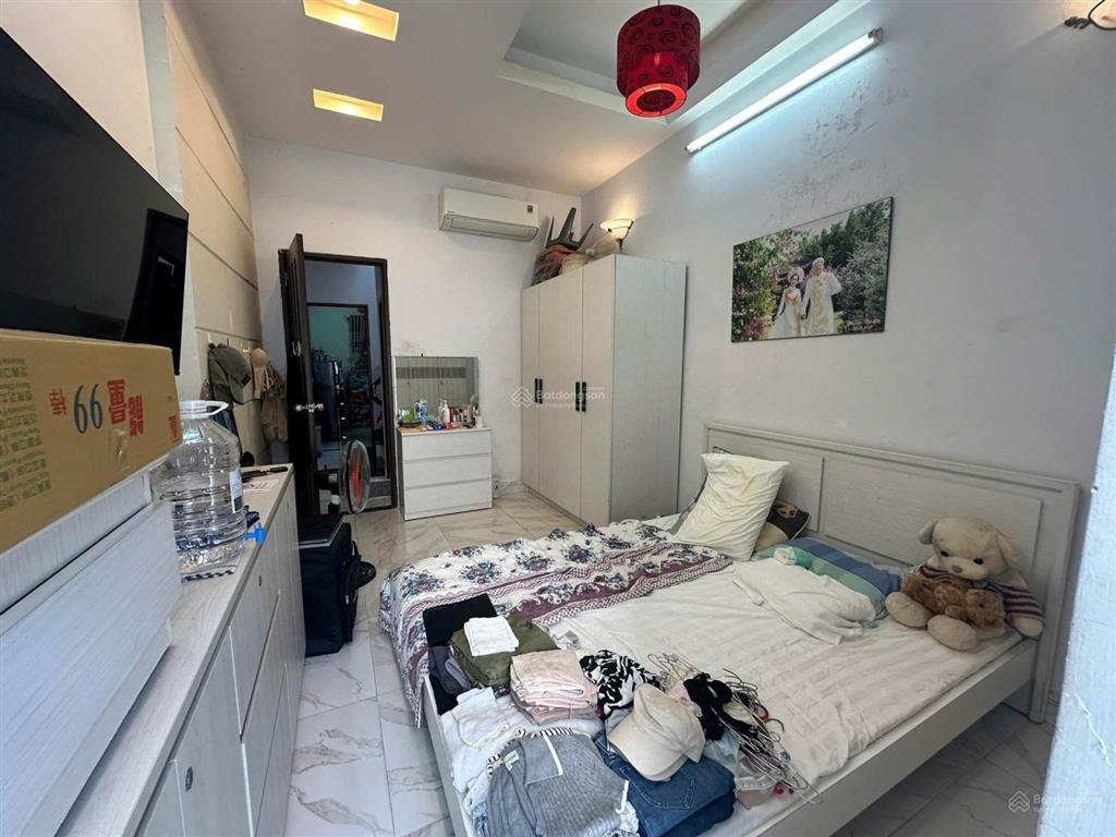 Ngay hẻm 451 tô hiến thành  chỉ 20m ra hẻm xe tải  gần đại học bách khoa  nhà cứng cáp  5pn