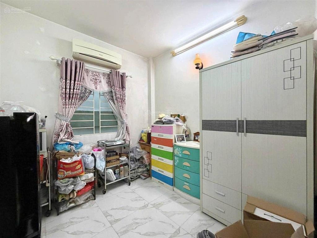 Ngay hẻm 451 tô hiến thành  chỉ 20m ra hẻm xe tải  gần đại học bách khoa  nhà cứng cáp  5pn
