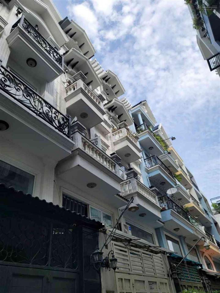 Sẵn dòng tiền ~600tr/năm, 110m2, 3 tầng 17 phòng khép kín  phạm văn đồng gò vấp