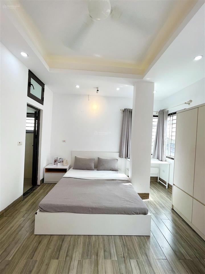 Căn hộ cho thuê 93 hoàng văn thái, thanh xuân  vào ở ngay