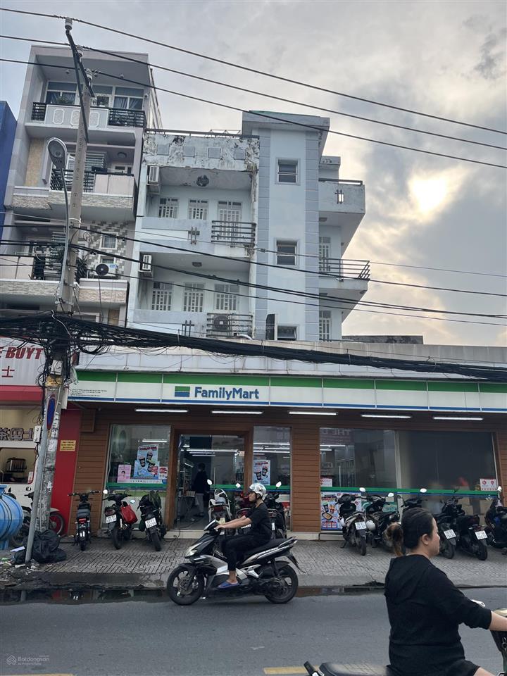 Mặt tiền 11,5m lê đức thọ, đang cho familymart thuê lâu dài