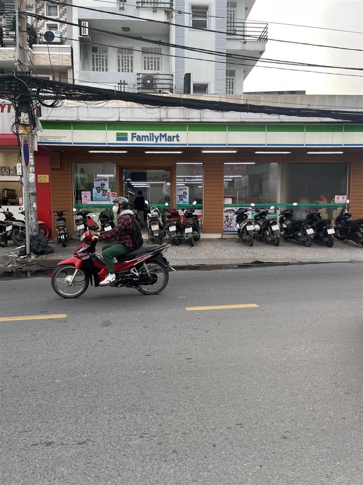 Mặt tiền 11,5m lê đức thọ, đang cho familymart thuê lâu dài