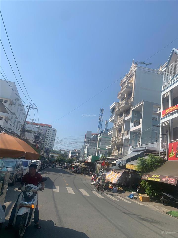 Cần gấp mặt tiền chợ tân hương giá chỉ hơn 7 tỷ. cực hiếm không có căn thứ 2