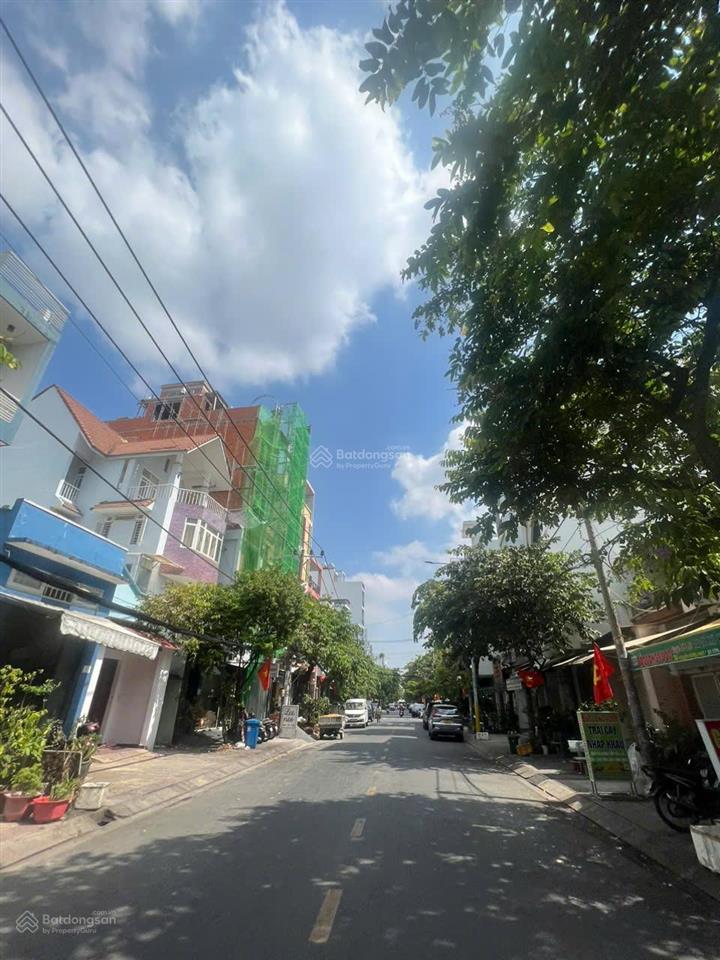 Cần gấp mặt tiền chợ tân hương giá chỉ hơn 7 tỷ. cực hiếm không có căn thứ 2