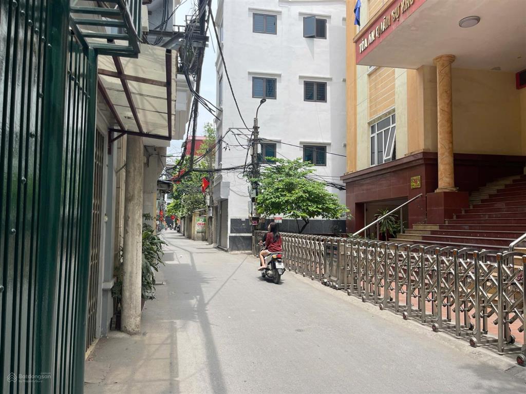 Cần bán gấp nhà 107m2 ngõ 164 vương thừa vũ, ô tô tránh, cực kỳ phù hợp làm ccmn, vp cho thuê