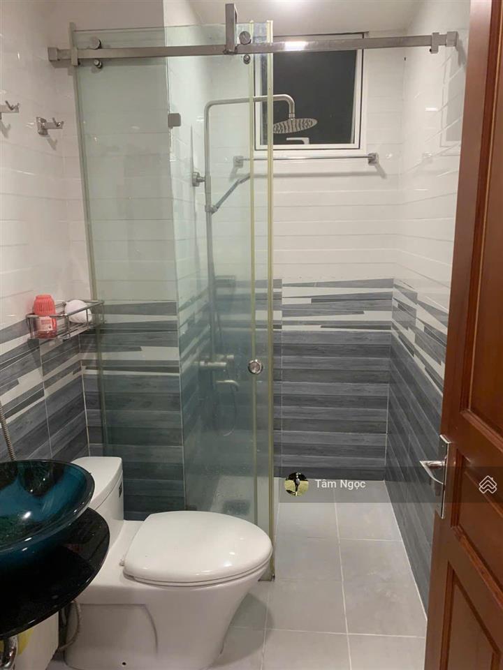 Chủ kẹt bank bán gấp lucky palace quận 6, 80m2, 2pn 2wc giá 2 tỷ 030