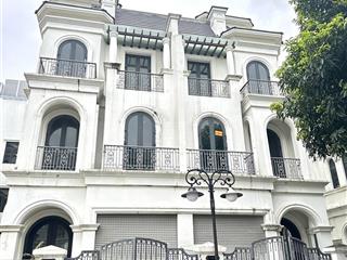 Biệt thự 150m2 giá 31 tỷ đường thông hồ, hướng đông nam vinhomes ocean park 1