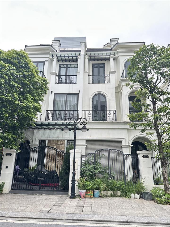 Biệt thự 150m2 đường thông ra hồ lớn, hướng đông nam vinhomes ocaen park 1