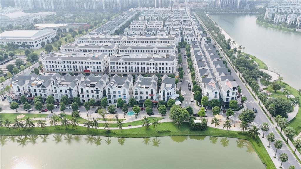 Biệt thự 150m2 san hô 1 mặt hồ chủ nhà gấp bán giá tốt