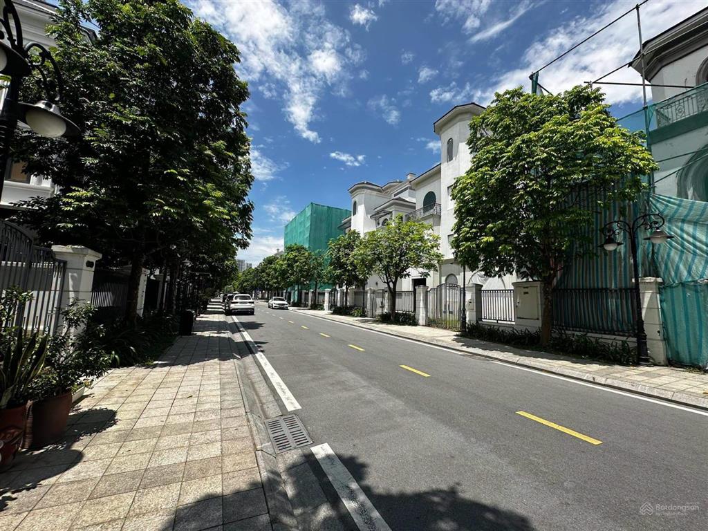 Biệt thự 150m2 khu khép kín ngọc trai vị trí đẹp gần sông, công viên đã hoàn thiện đẹp