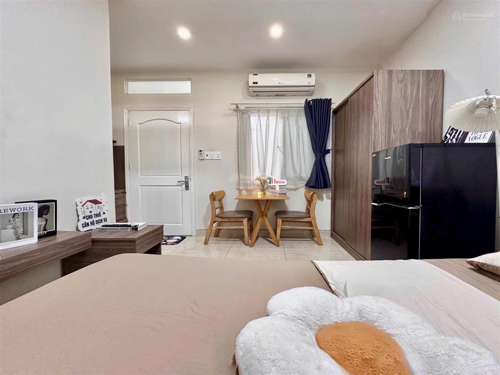 Studio đầy đủ nội thất gần trung tâm