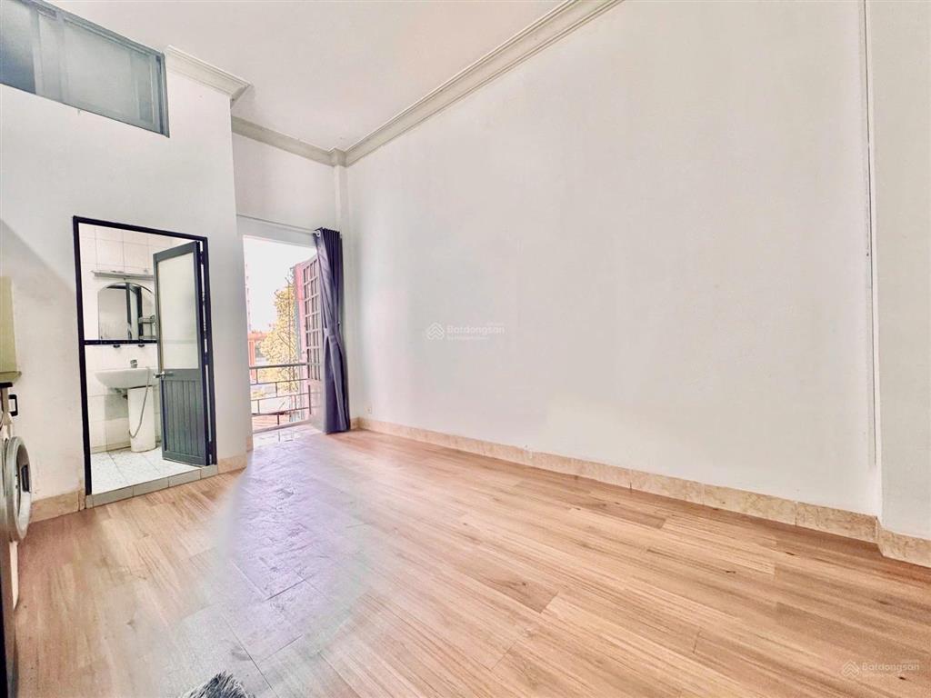 Duplex 2 phòng ngủ, rộng rãi, ban công thoáng