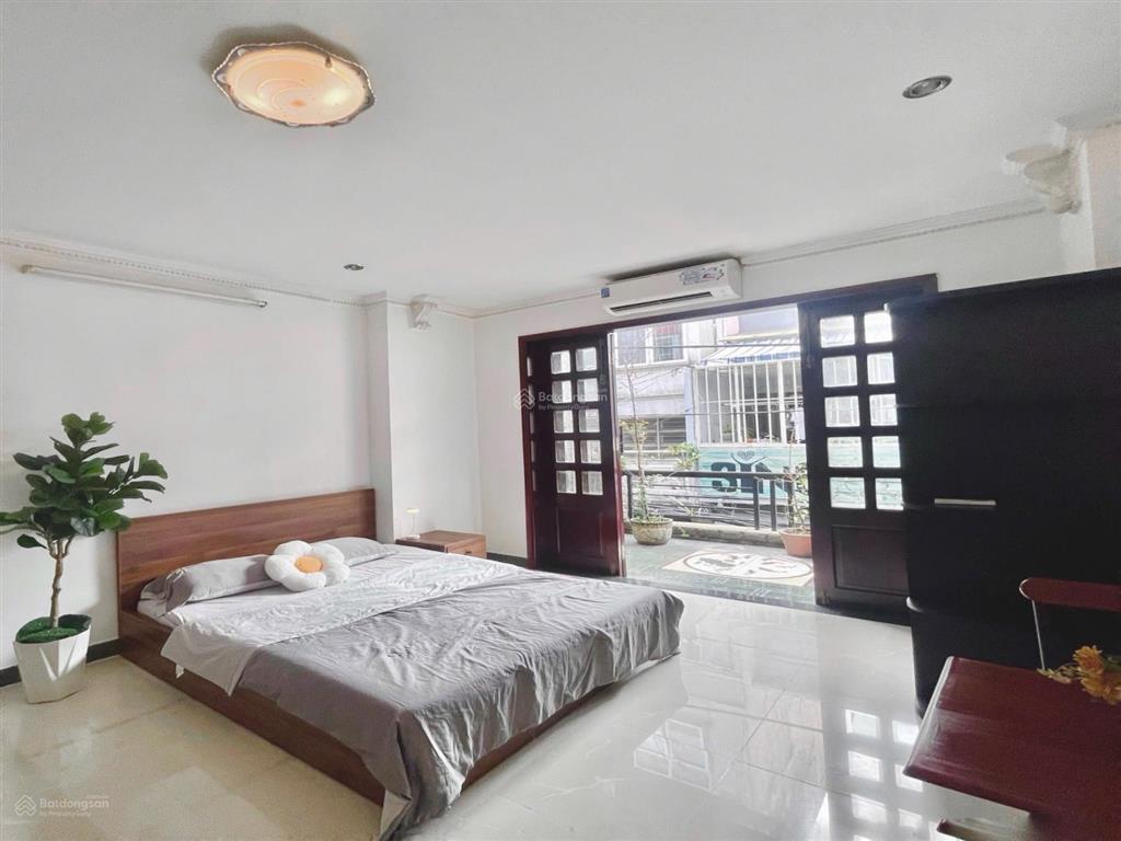 Studio ban công thoáng gần đại học bách khoa