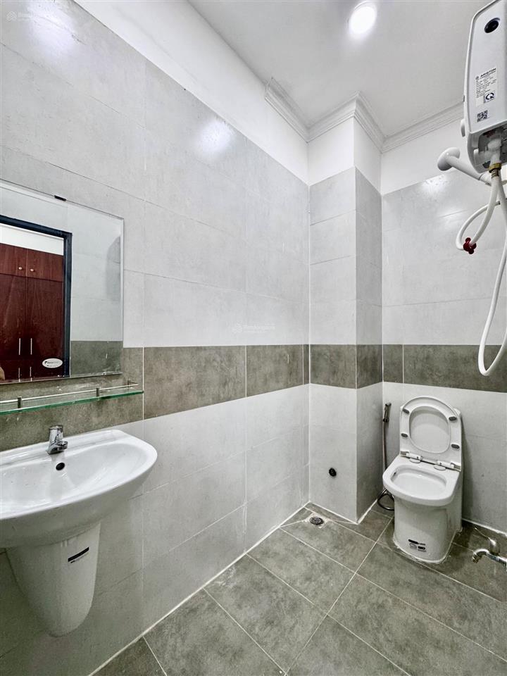 Studio đủ tiện nghi ngay trung tâm phú nhuận