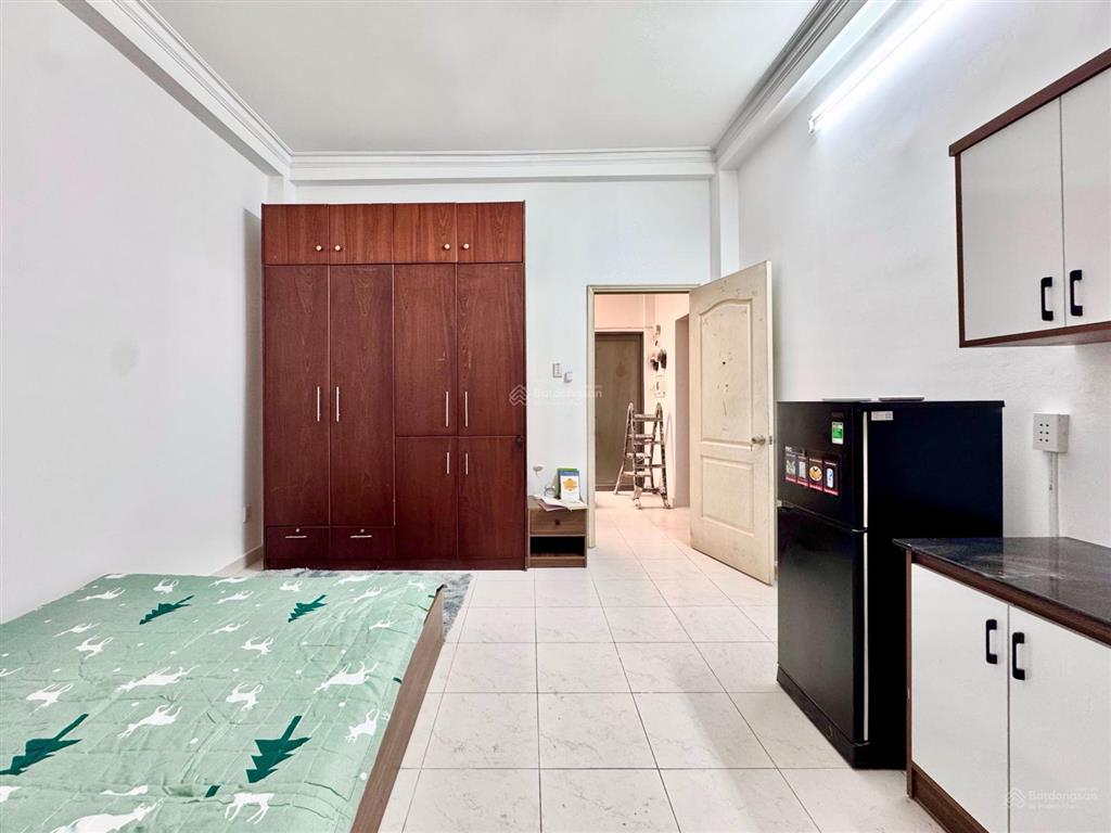 Studio đủ tiện nghi ngay trung tâm phú nhuận