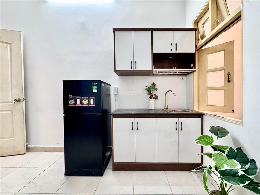 Studio đủ tiện nghi ngay trung tâm phú nhuận