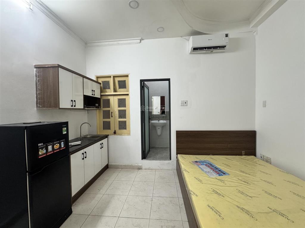 Studio đủ tiện nghi ngay trung tâm phú nhuận