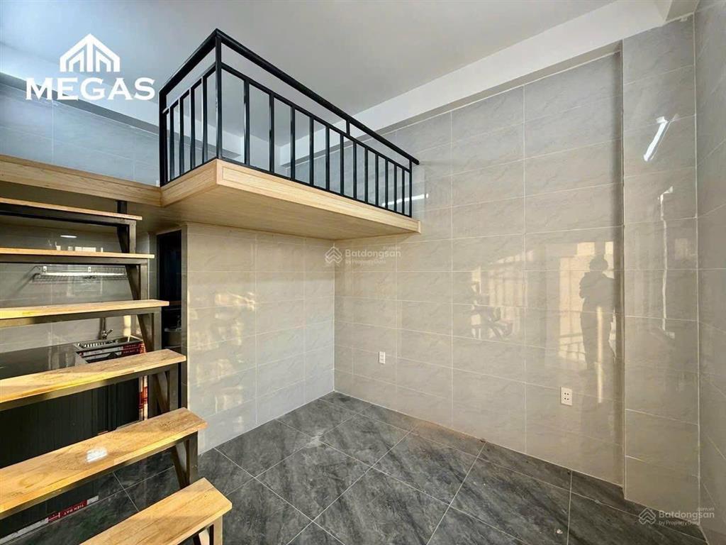 Cho thuê phòng duplex mới 100% gần học viện cán bộ, hutech, uef bình thạnh