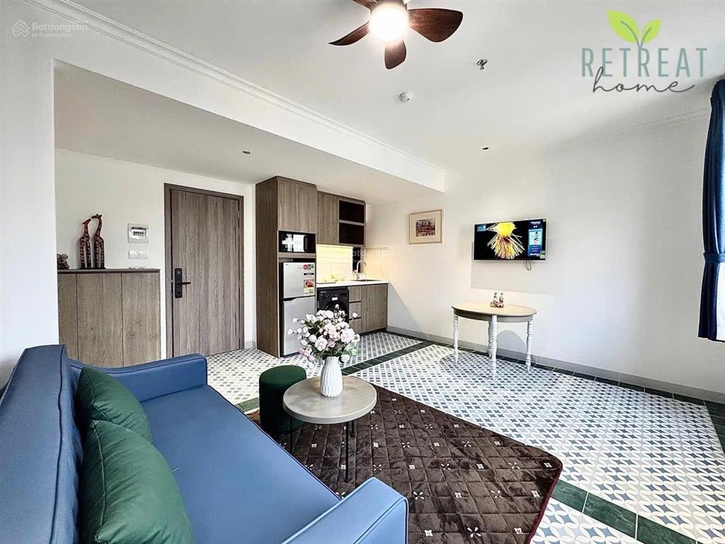 Căn hộ 1pn + 1pk cho thuê tại quận tân bình cửa sổ trời ban công full nội thất 3 phút đến sân bay