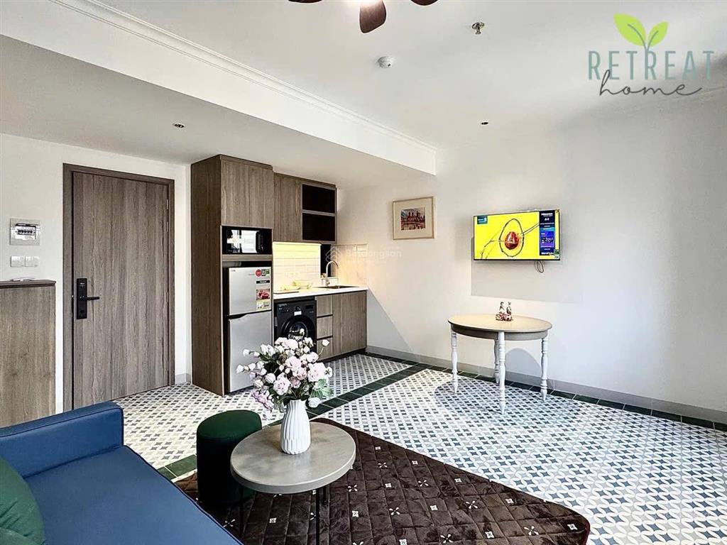 Căn hộ 1pn + 1pk cho thuê tại quận tân bình cửa sổ trời ban công full nội thất 3 phút đến sân bay