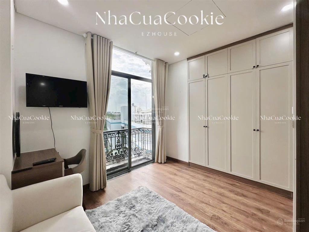 Cho thuê căn hộ 1 phòng ngủ tân bình full nội thất ban công rộng gần sân bay tân sơn nhất