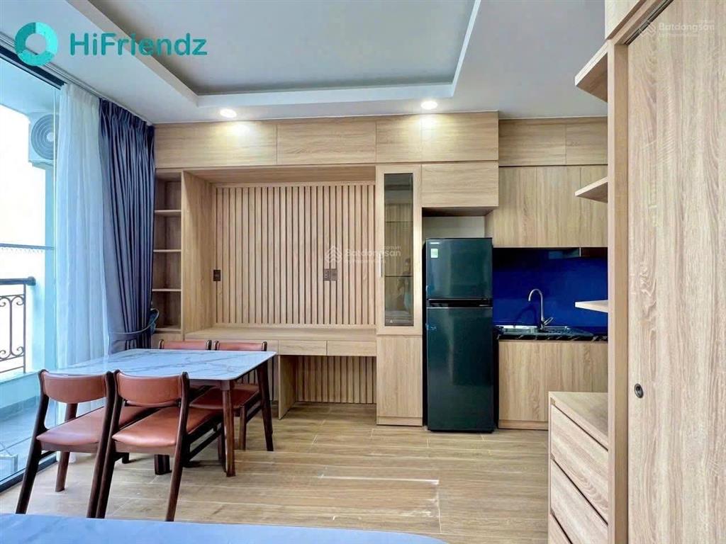 Cho thuê căn hộ studio luxury  nội thất cao cấp  ban công  ngay vincom cộng hoà quận tân bình