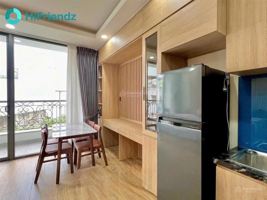 Cho thuê căn hộ studio luxury  nội thất cao cấp  ban công  ngay vincom cộng hoà quận tân bình