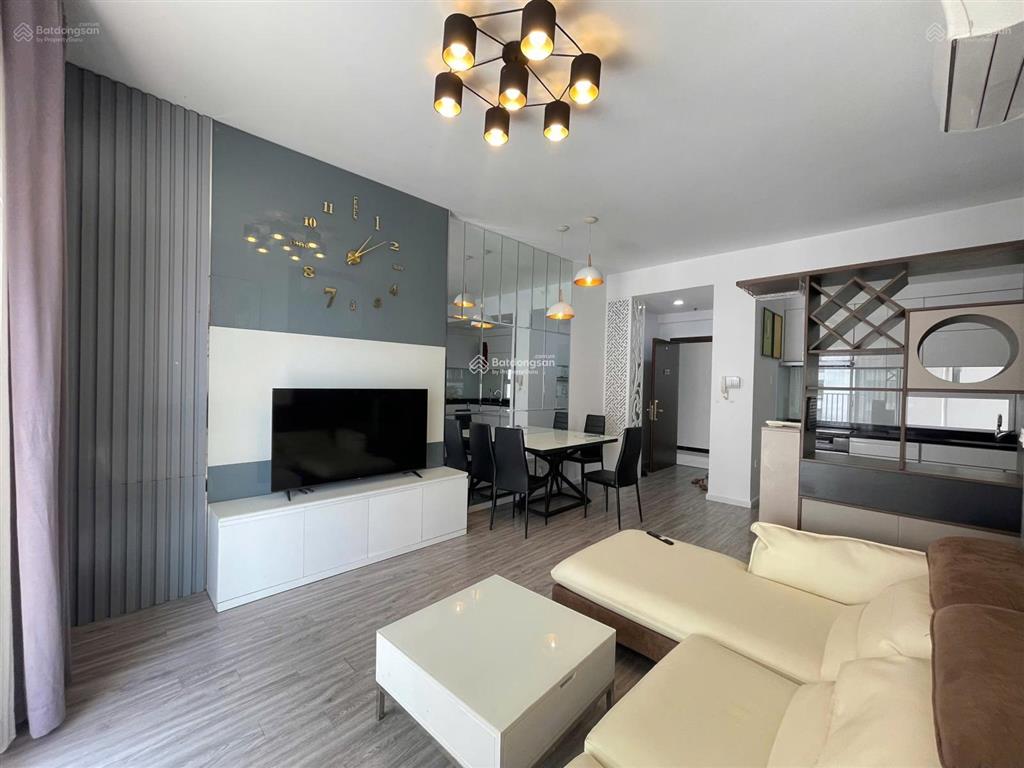 Cho thuê nhanh căn hộ res 11,lạc long quân,dt 78m2, 2pn, 2wc.giá chỉ 12,5tr/t rẻ nhất thị trường.