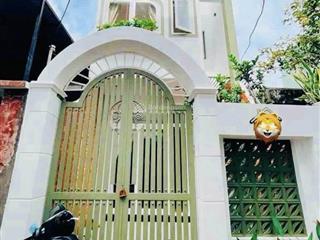 Bán nhà (5x17m)85m2 gần bệnh viện, nằm ngay chợ bình chánh, đang cho thuê 22 triệu giá 810 triệu