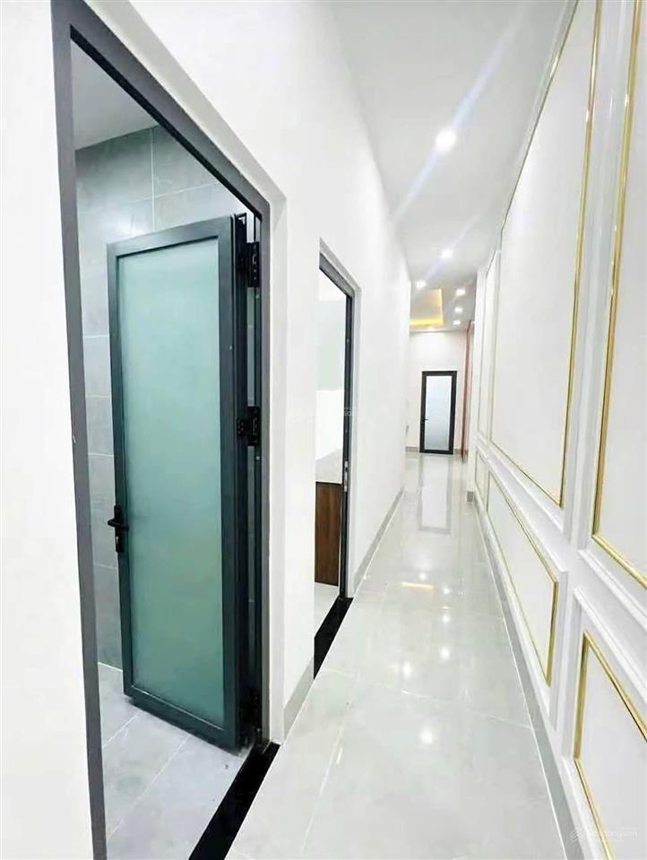 Nhà ở xã tân nhựt  bình chánh