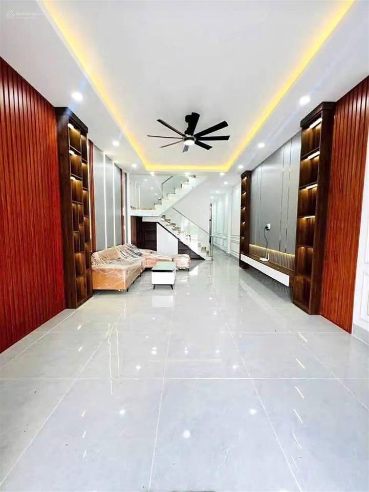 Nhà ở xã tân nhựt  bình chánh