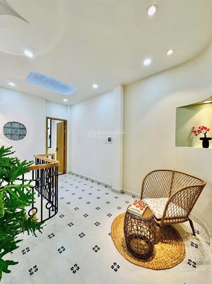 Nhà mới siêu hiếm  hẻm xe hơi thích quảng đức p. đức nhuận  2 tầng btct  ngang 4.5m