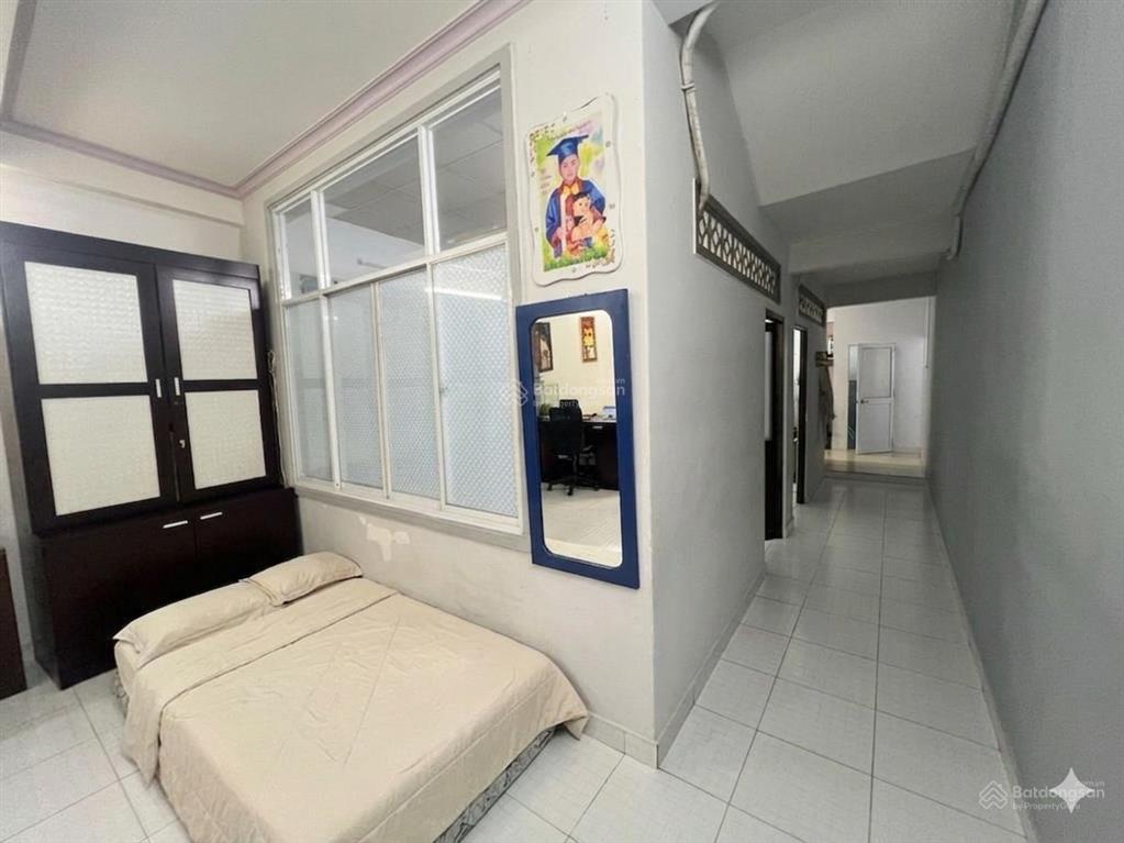 Bán nhà phú nhuận 100m2  dt 5 x 20m  xe hơi vào nhà  bao sang tên  chỉ với 7 tỷ