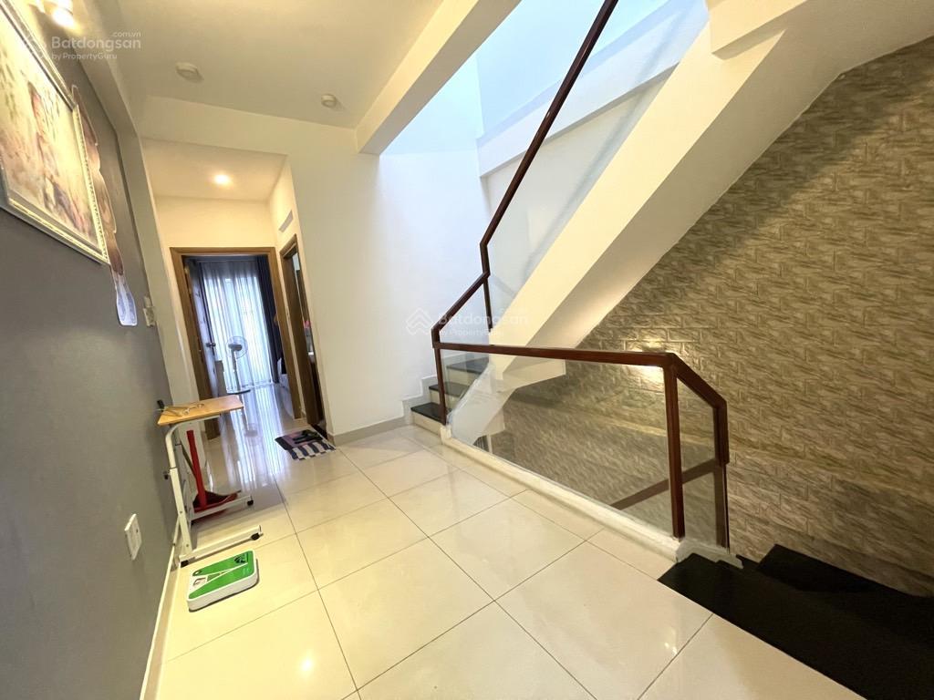 Bán nhà nguyễn văn công  dt 4x14m  full nội thất  nở hậu  hẻm xe hơi  chỉ 8 tỷ (tl)