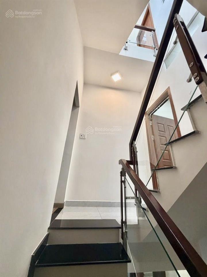 Siêu hiếm p.24 bình thạnh  bán gấp nhà 3 tầng 42m2 (3.5x12m)  hẻm 4m dòng tiền 120tr/năm