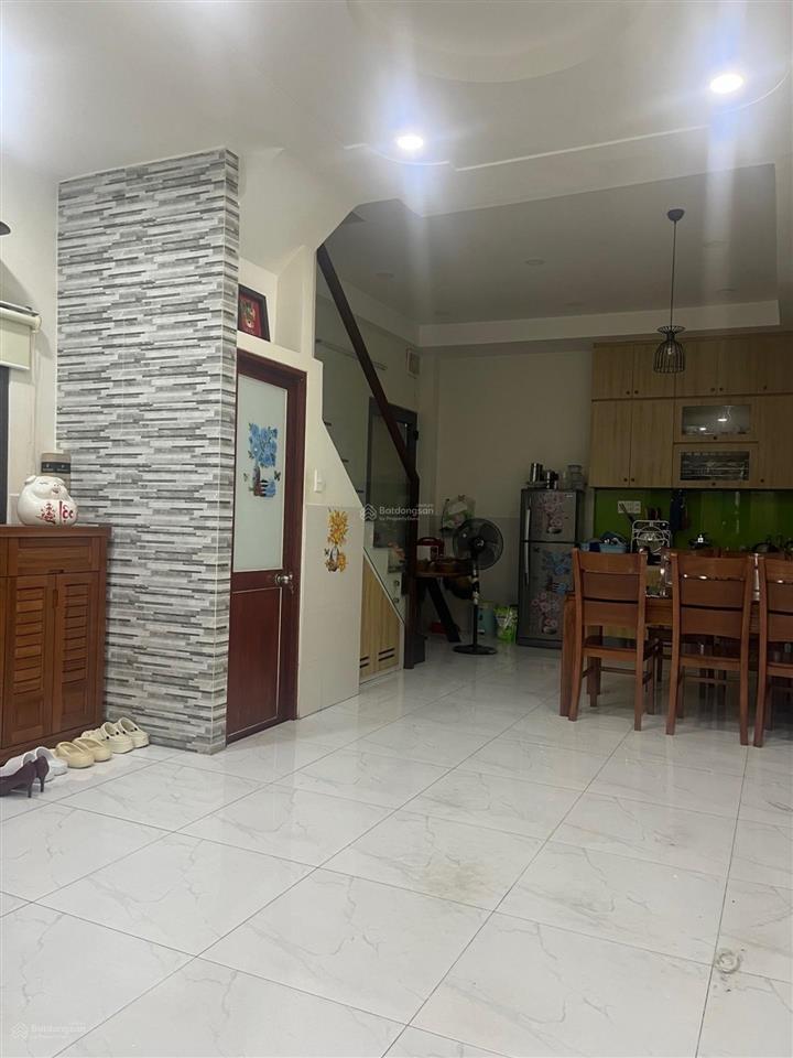 Siêu hiếm p.13 phú nhuận  bán gấp nhà 31m2 (4m x 8m)  hẻm 3.5m dòng tiền 15 triệu/tháng