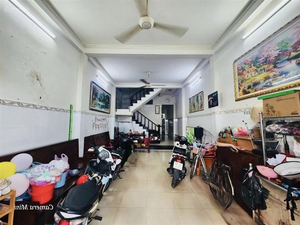 Quá rẻ chỉ 86tr/m2  bán nhà 3 tầng 99m2  có 10 chdv ngay nguyễn văn nghi