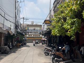 Nhà đẹp 50m 1 trệt 2 lầu sân thượng 4pn hẻm nhựa xe tải thông ô tô ngủ trong nhà  90tr/m2