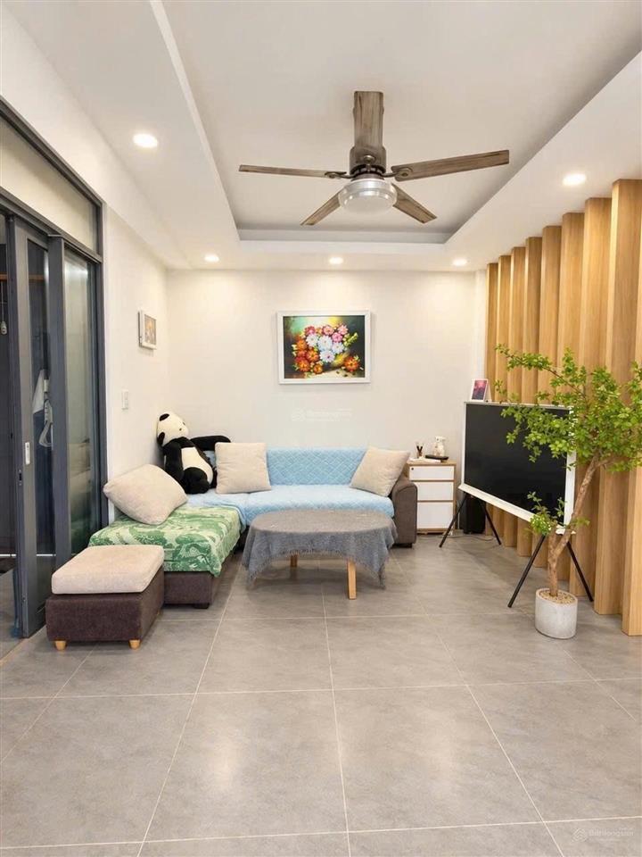 Diện tích lớn 100m2  đa công năng  ngang đẹp  vị trí trung tâm bình thạnh  full nội thất ở ngay