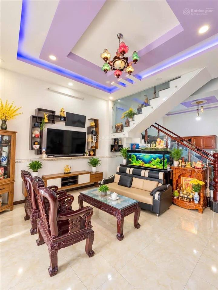 View đà lạt nghỉ dưỡng  mát mẻ cả ngày  khu hiếm nhà bán  hẻm xe bus thông  gara riêng