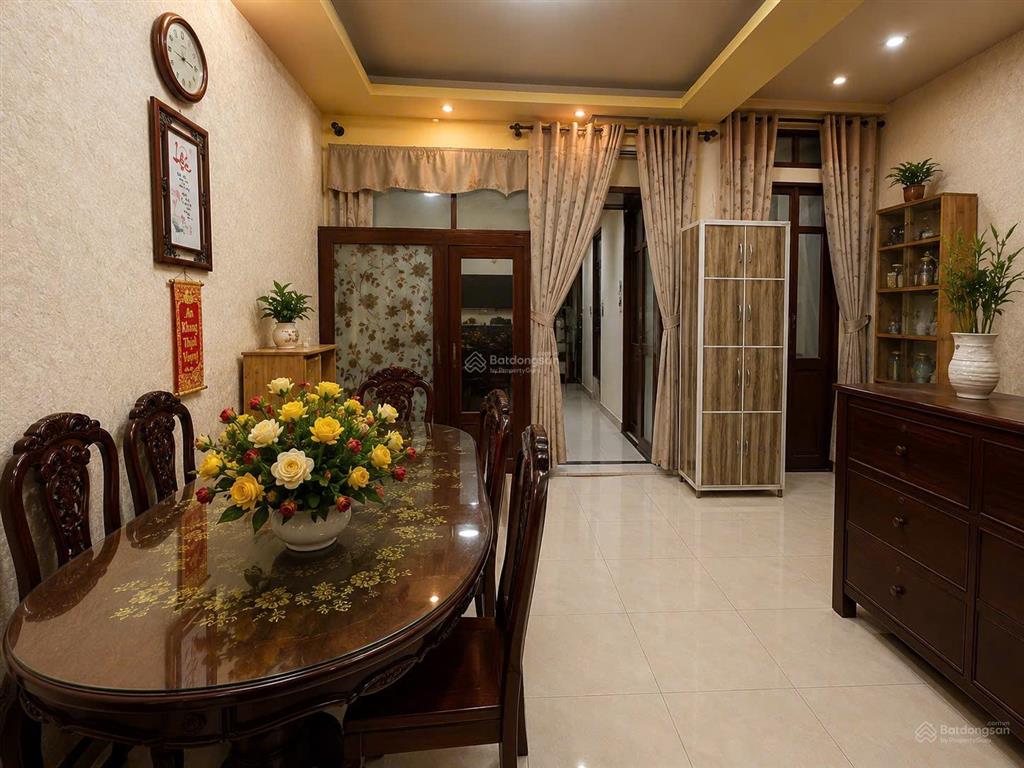 Nhà mặt tiền ngã tư hàng xanh điểm vàng kinh doanh ngang 5m+ nở hậu khai thác đa công năng
