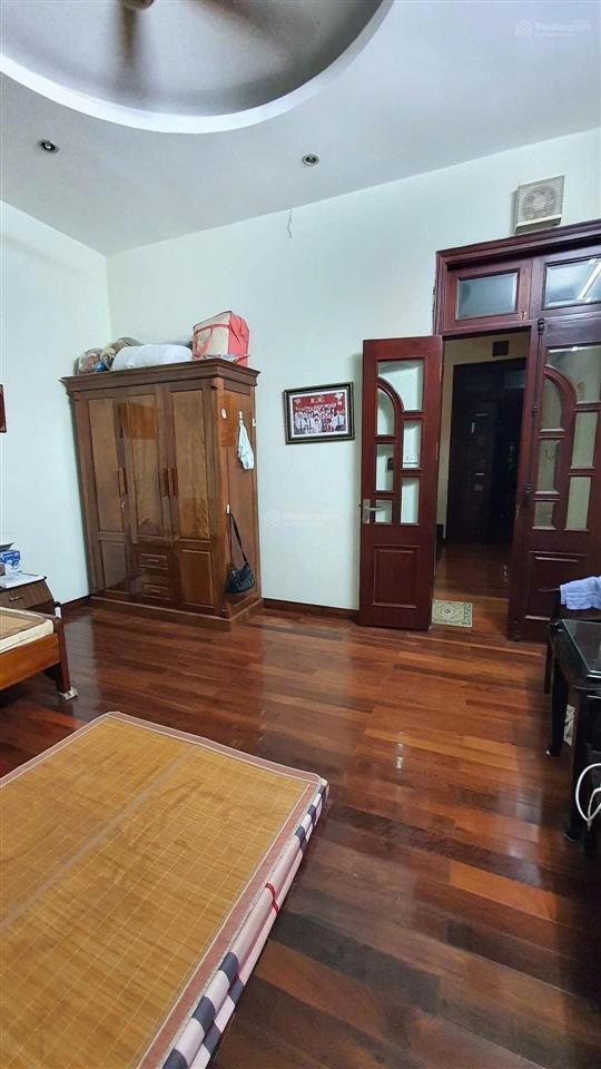 Bán nhà trần quốc hoàn 69m, phân lô, 5 tầng, 2 thoáng, ô tô tránh đỗ, kinh doanh, 30 tỷ