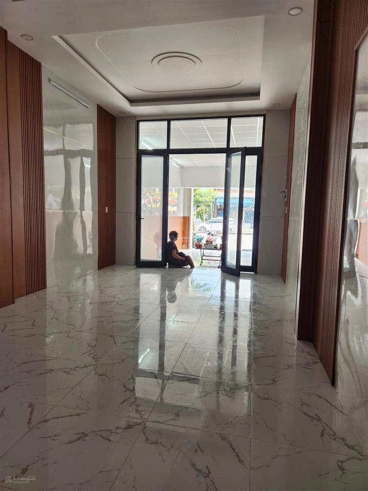 Bán nhà mặt tiền kinh doanh dương quảng hàm, phường hạnh thông, gò vấp, 87.2m2, kinh doanh sầm uất